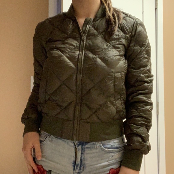 PUFFER JACKET🦎 - Picture 2 of 3